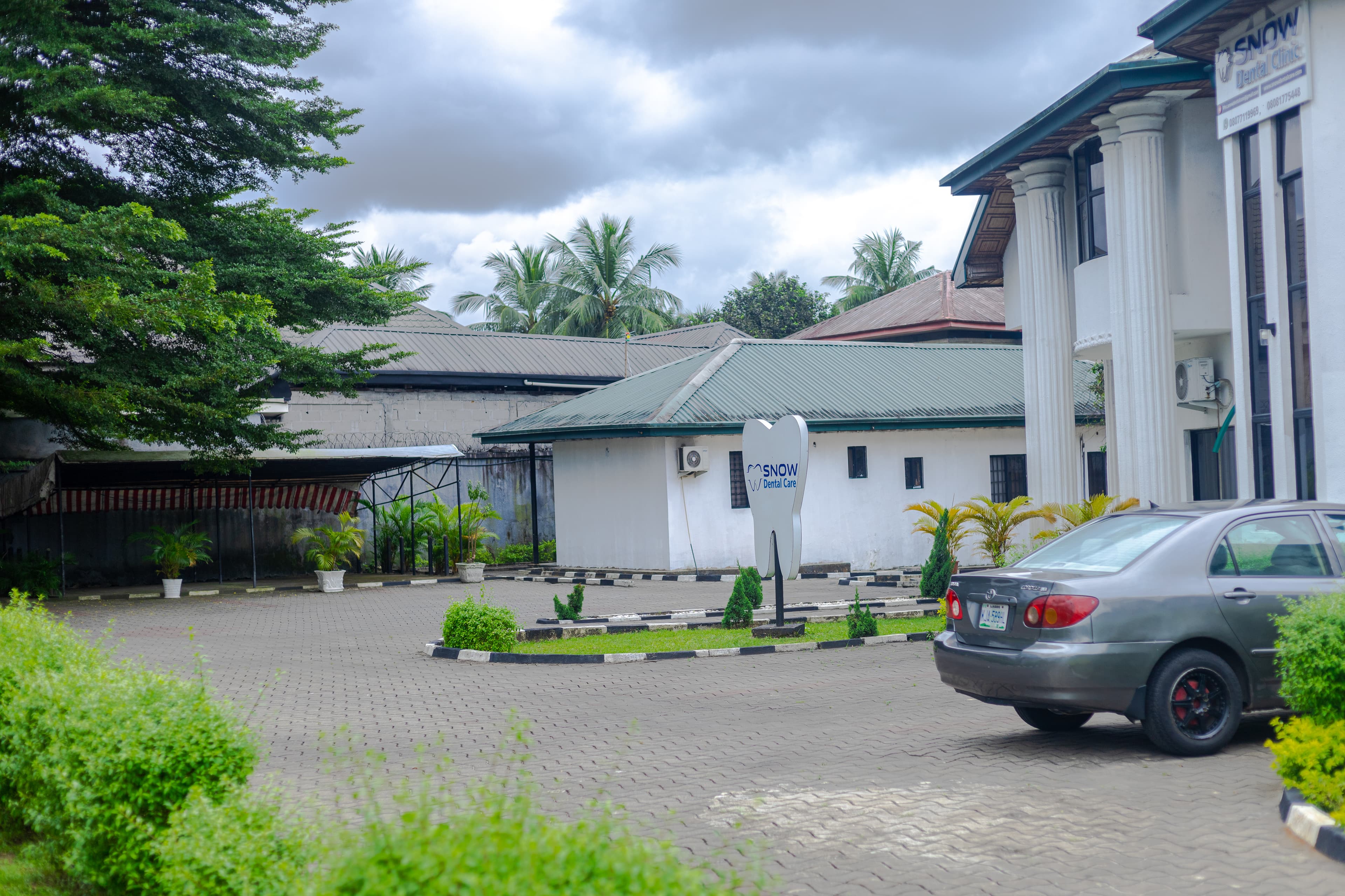 Clinic Building & Dedicated Patient Parking